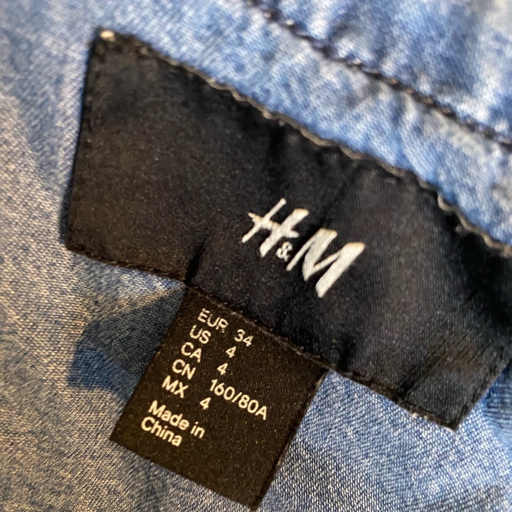 H&M Blue Denim Stretch Pockets Long Sleeve Casual Shirt Dress Tunic Size 4 - Picture 4 of 5